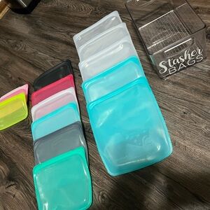 Colorful Reusable Silicone Storage Bags Stasher bag bundle